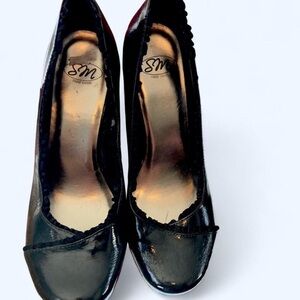 Women's Black Faux  Leather Heels 9